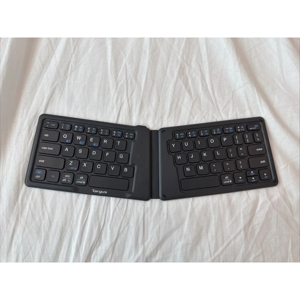 Targus Wireless Folding Keyboard Bluetooth Antimicrobial Protection AKF003US